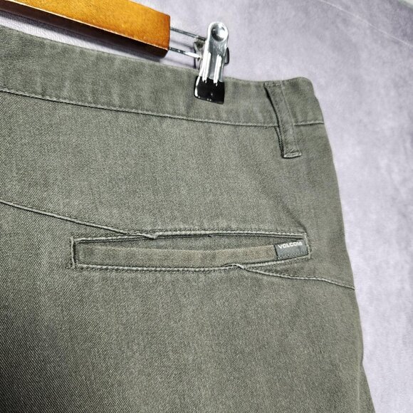 Volcom Shorts Mens 34 Corp Class Stretch Chino Modern Fit Casual 18.25" Waist - Picture 5 of 16